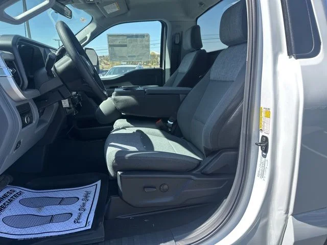 2025 Ford F-350 Super Duty XLT - Photo 21