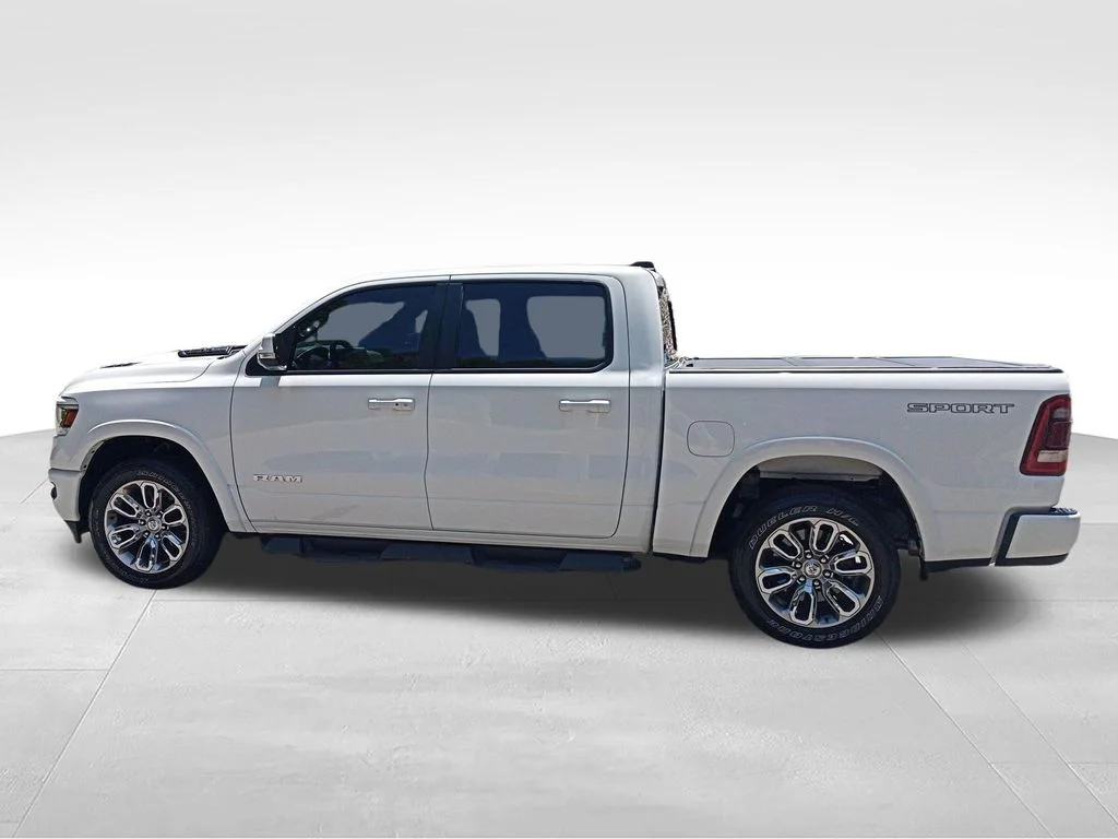 Used 2022 White Ram Laramie image 3