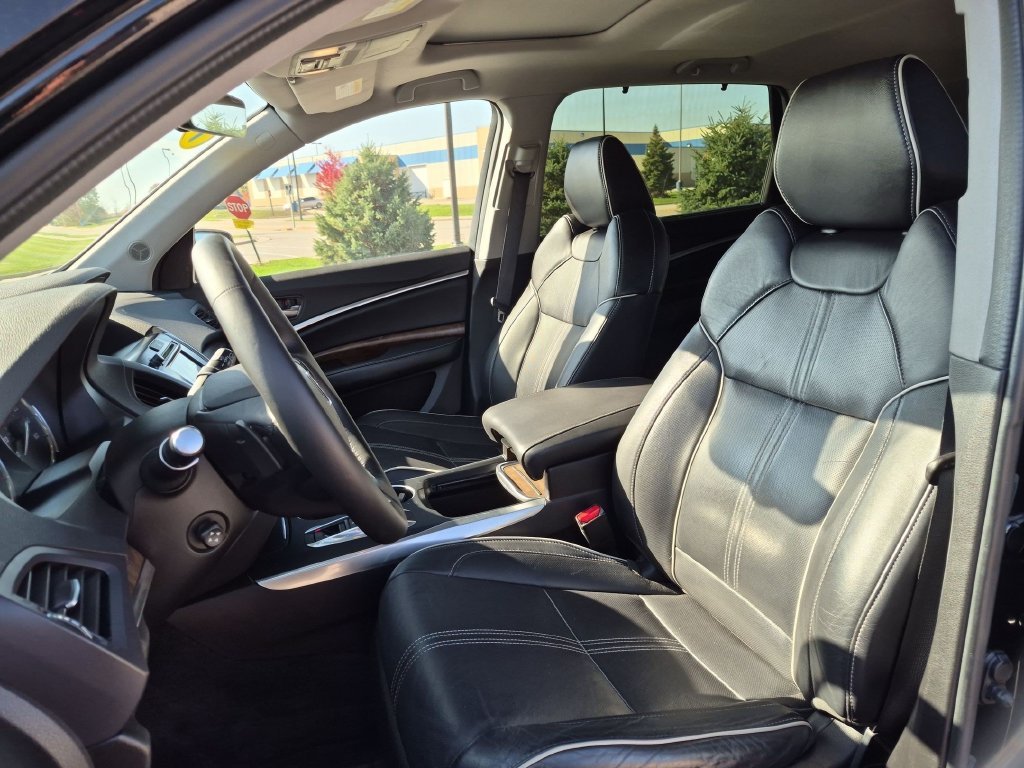 Used 2017  Acura 3.5L image 11
