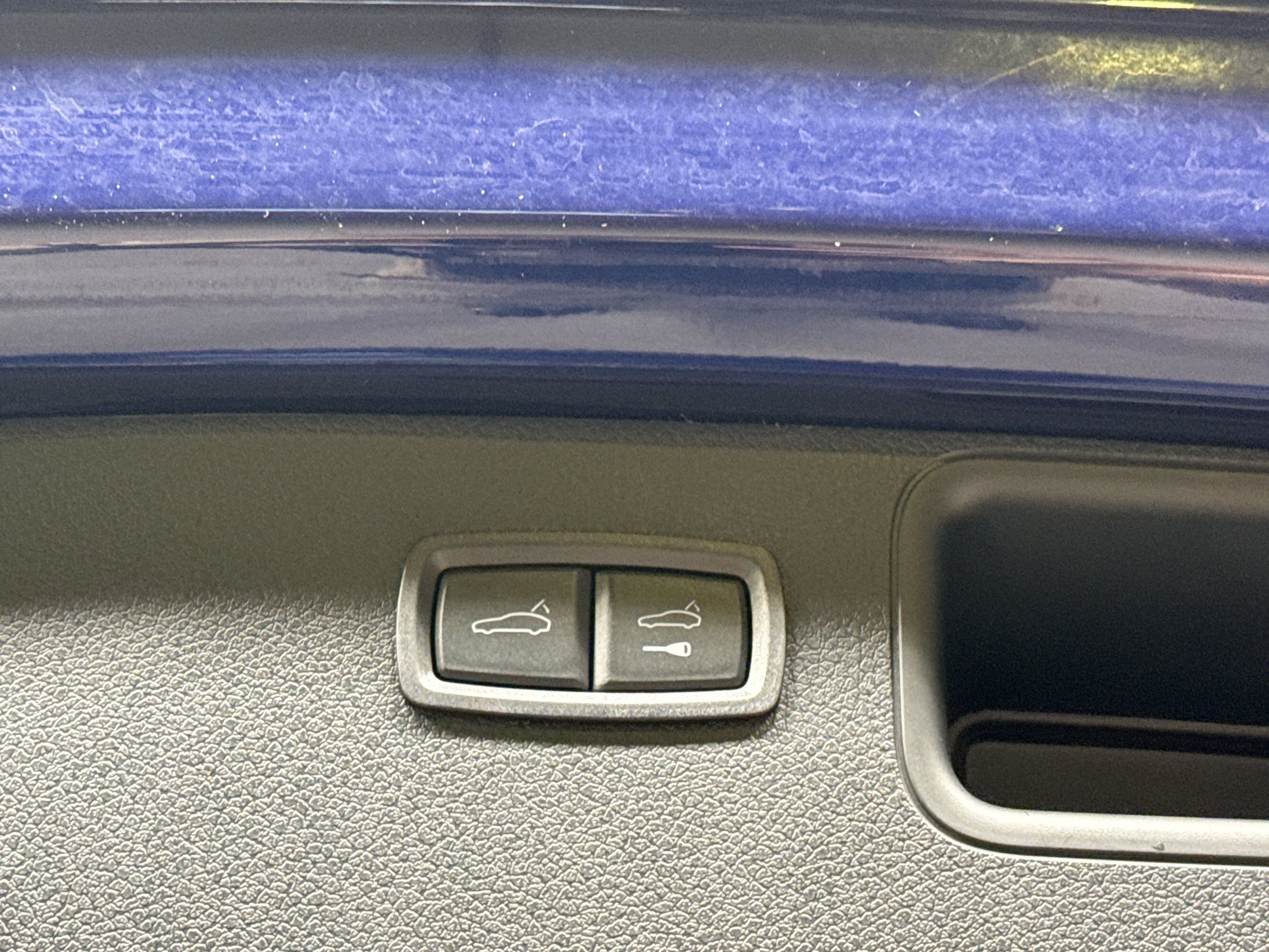 Certified Used 2026 Gentian Blue Metallic Porsche  image 14