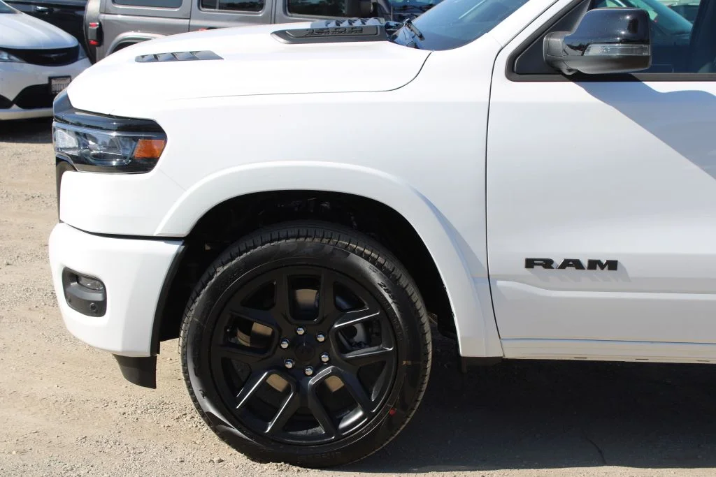 New 2026 Bright White Clear-Coat Exterior Paint Ram Laramie image 7