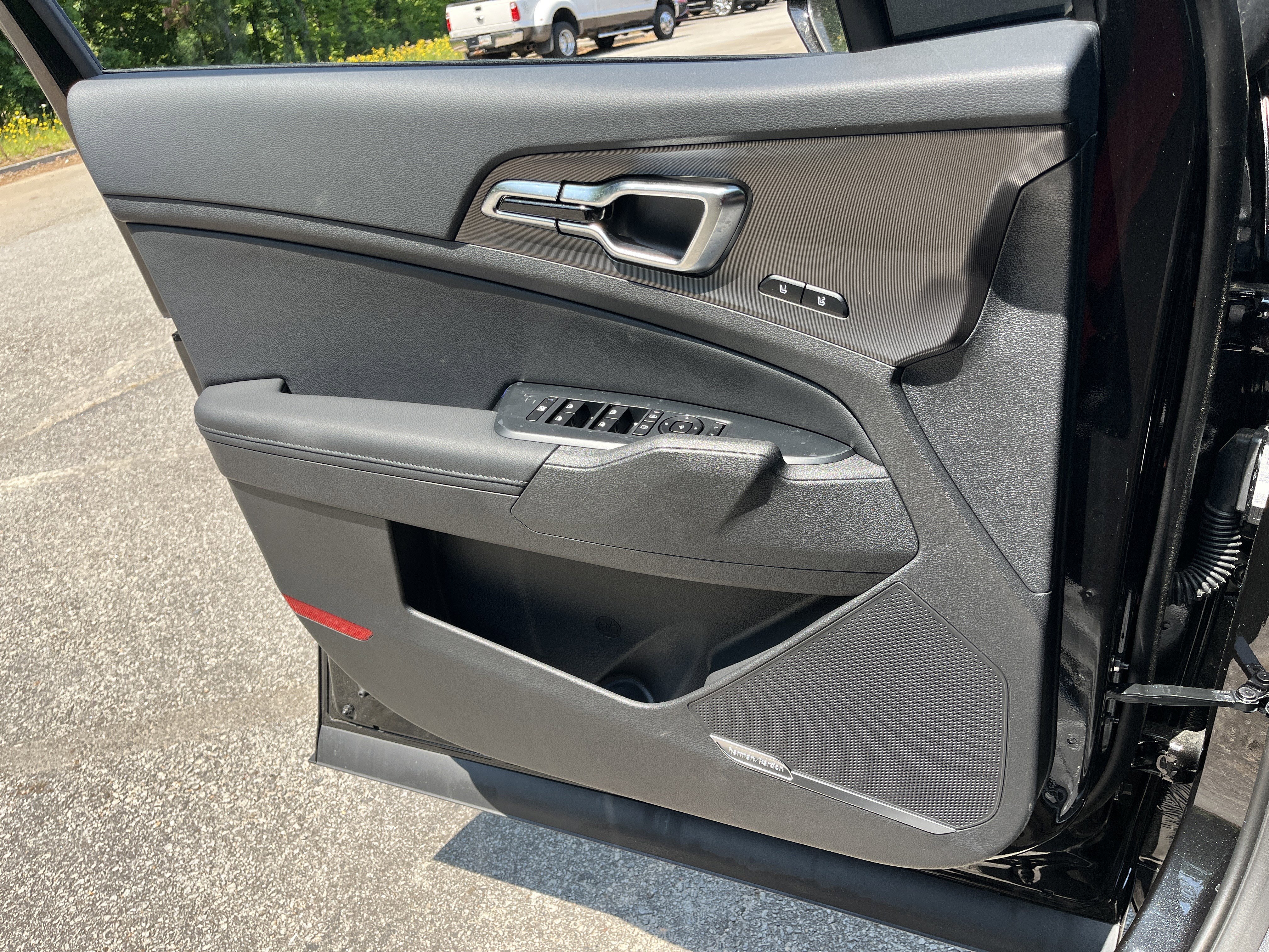 New 2026 Fusion Black Kia SX Prestige image 14