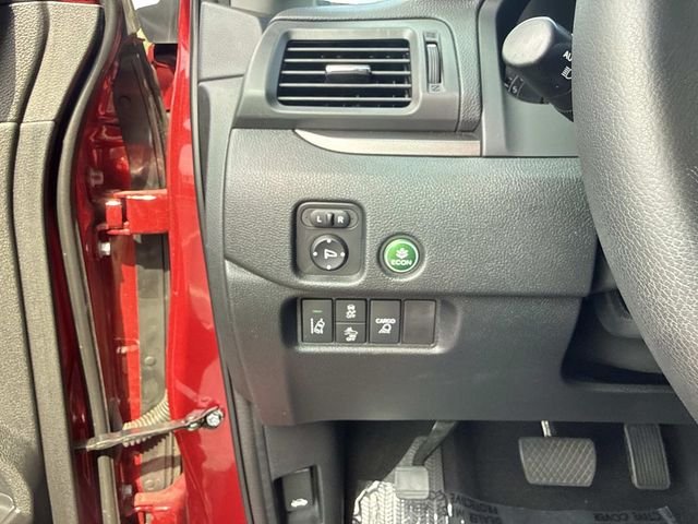 Certified Used 2022 Radiant Red Metallic II Honda AWD RTL image 32