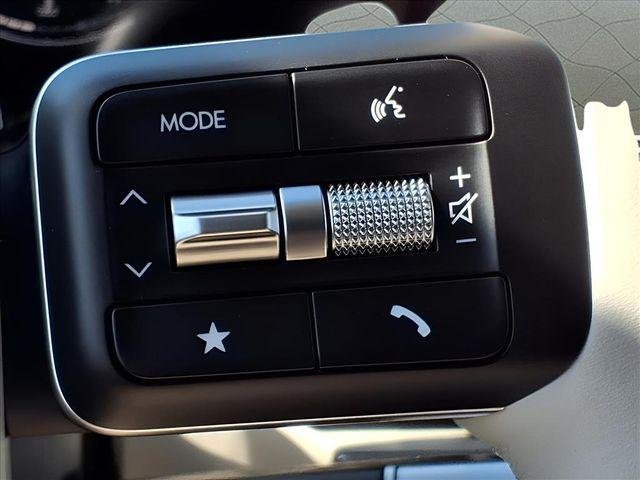 New 2026 White Hyundai SE AWD image 19