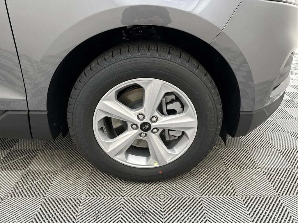 New 2024 Gray Ford SE image 13