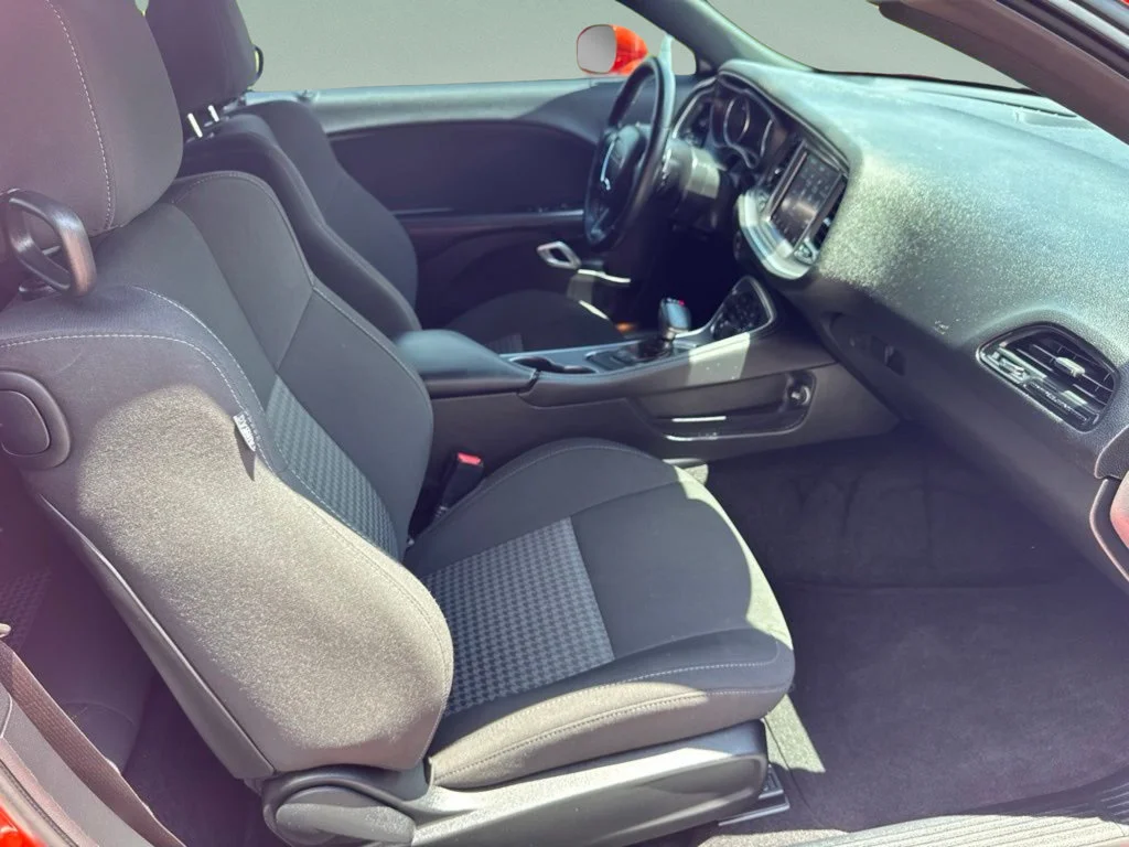 Used 2022 Go Mango Dodge R/T image 25
