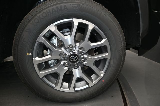 2026 Toyota Tundra 1794 Edition - Photo 17