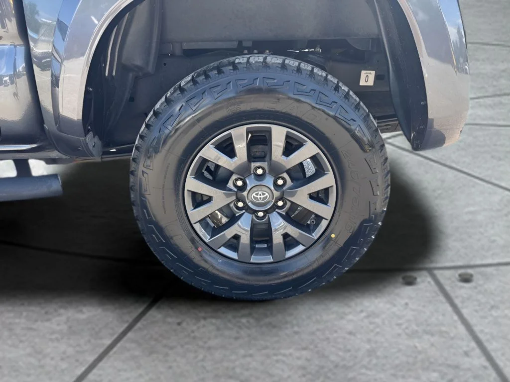 Used 2020 Gray Toyota SR5 image 28