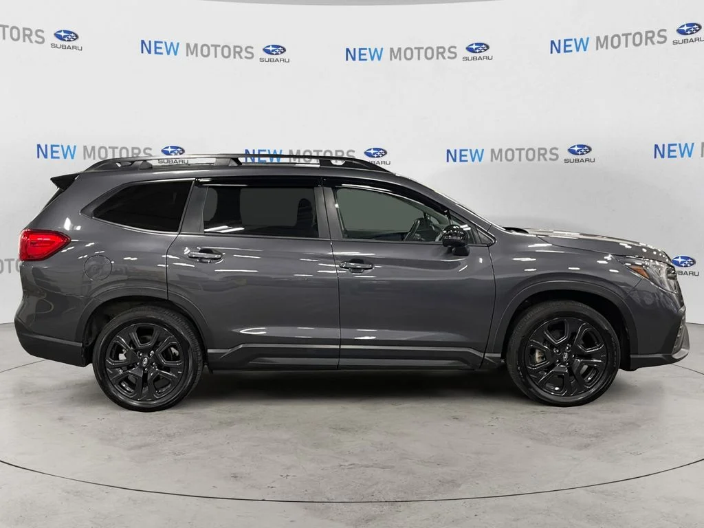 Used 2023 Magnetite Gray Metallic Subaru Onyx Edition image 6