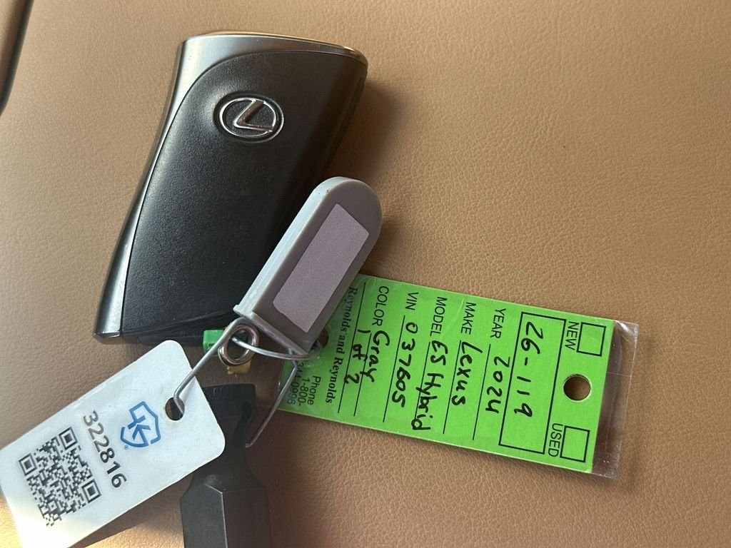 Used 2024 Blue Lexus ES 300h Ultra Luxury image 21