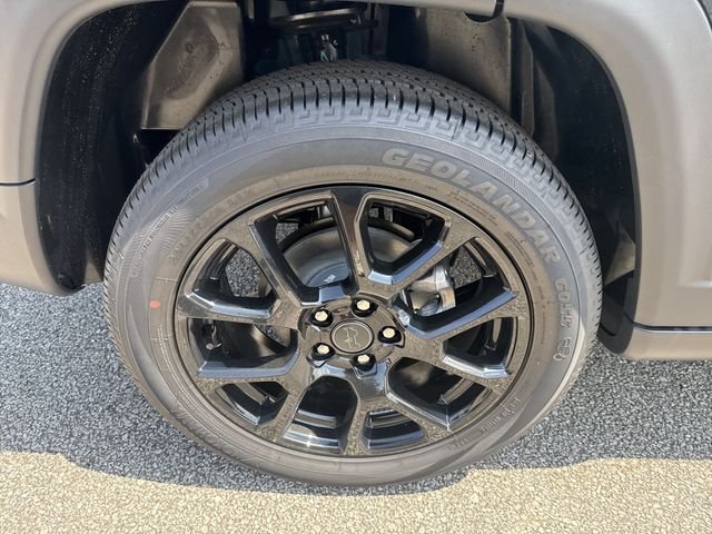 New 2026 Blue Jeep Latitude image 20