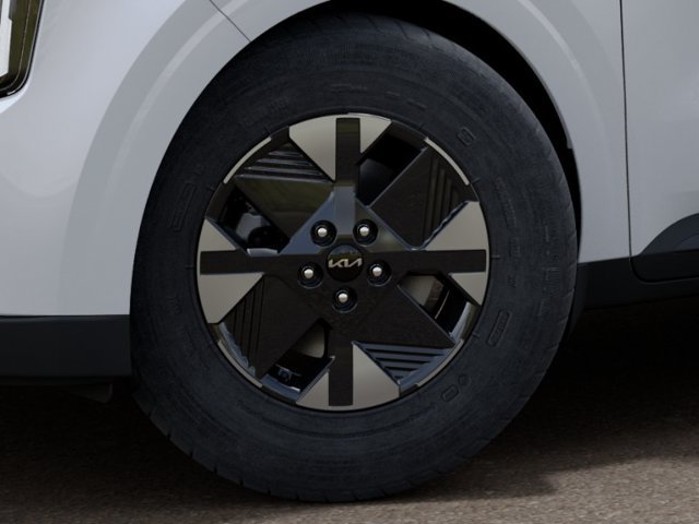 New 2027 Snow White Pearl Kia LXS image 9