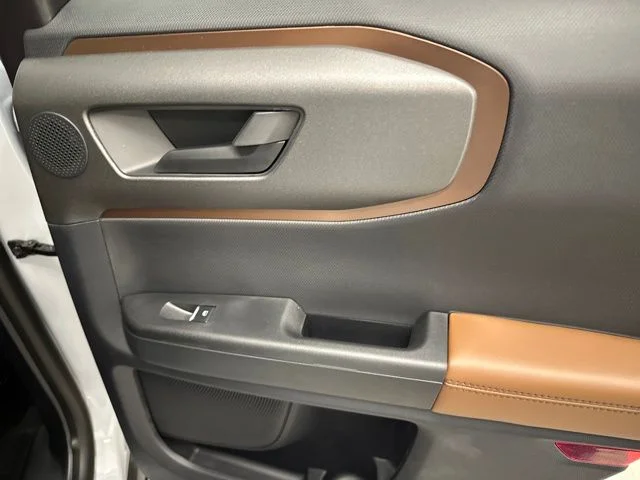 New 2026 Space White Metallic Ford Outer Banks® image 32