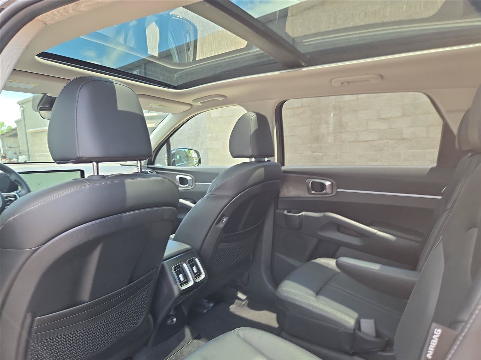Certified Used 2025 Panthera Metal Kia X-Line EX image 20