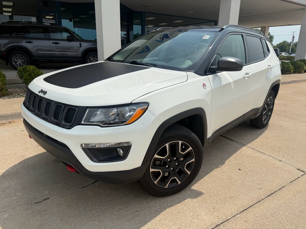 Used 2020 White Clearcoat Jeep Trailhawk image 2