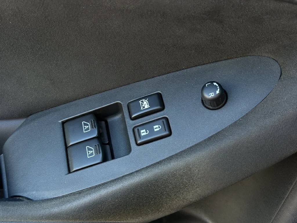 Used 2024  Nissan Performance image 5