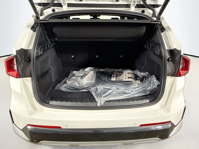 Used 2026 Alpine White BMW xDrive28i image 26