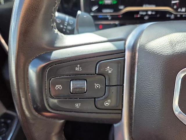 Used 2024 White GMC SLT image 21