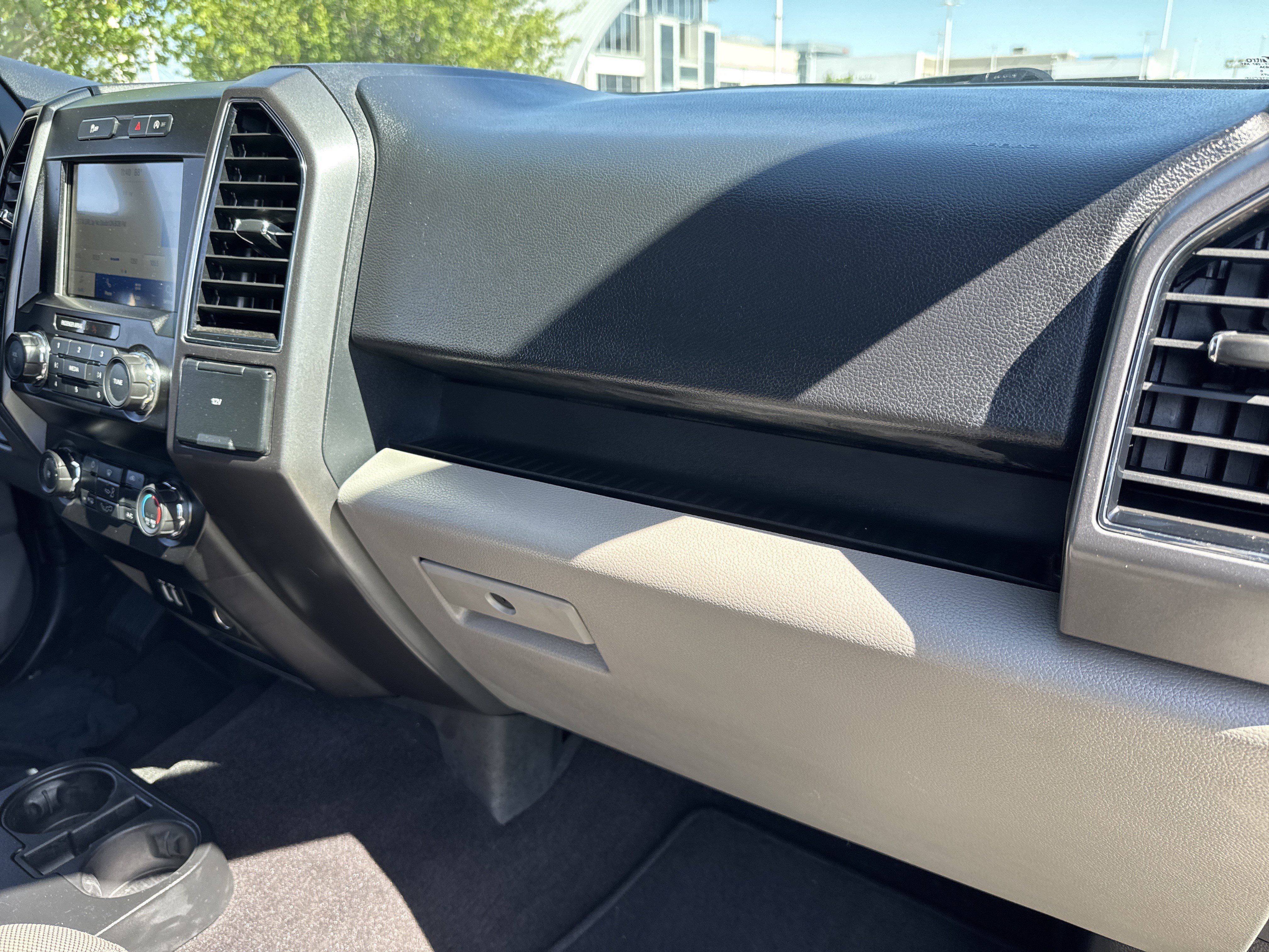 Used 2019 Ingot Silver Ford XLT image 23