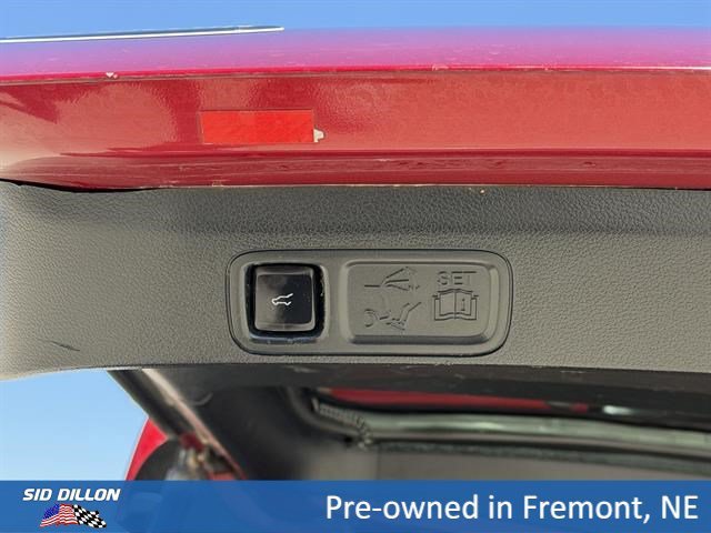 Used 2019 Ruby Red Metallic Tinted Clearcoat Ford XLT image 7