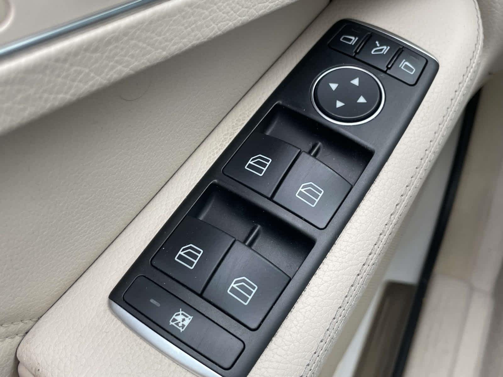 Used 2015 Polar White Mercedes-Benz E 350 Sport image 32