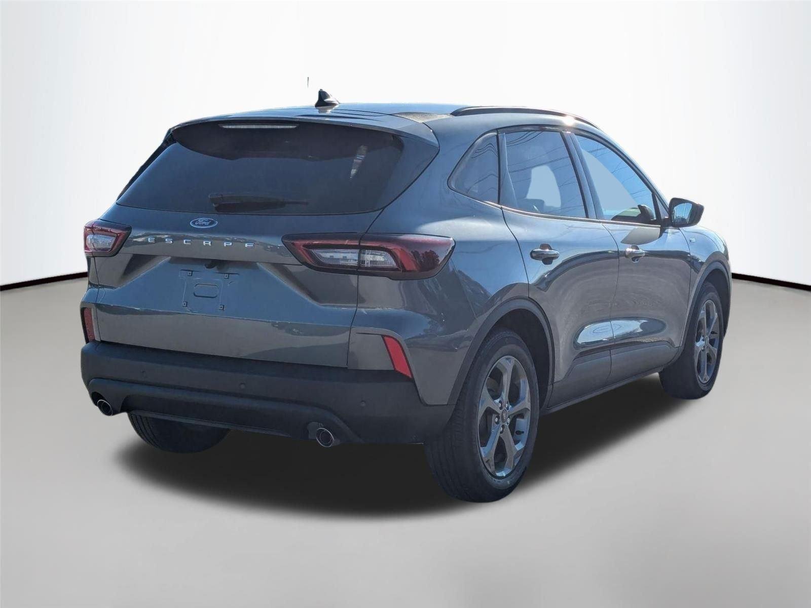 New 2025 Carbonized Gray Metallic Ford ST-Line image 9