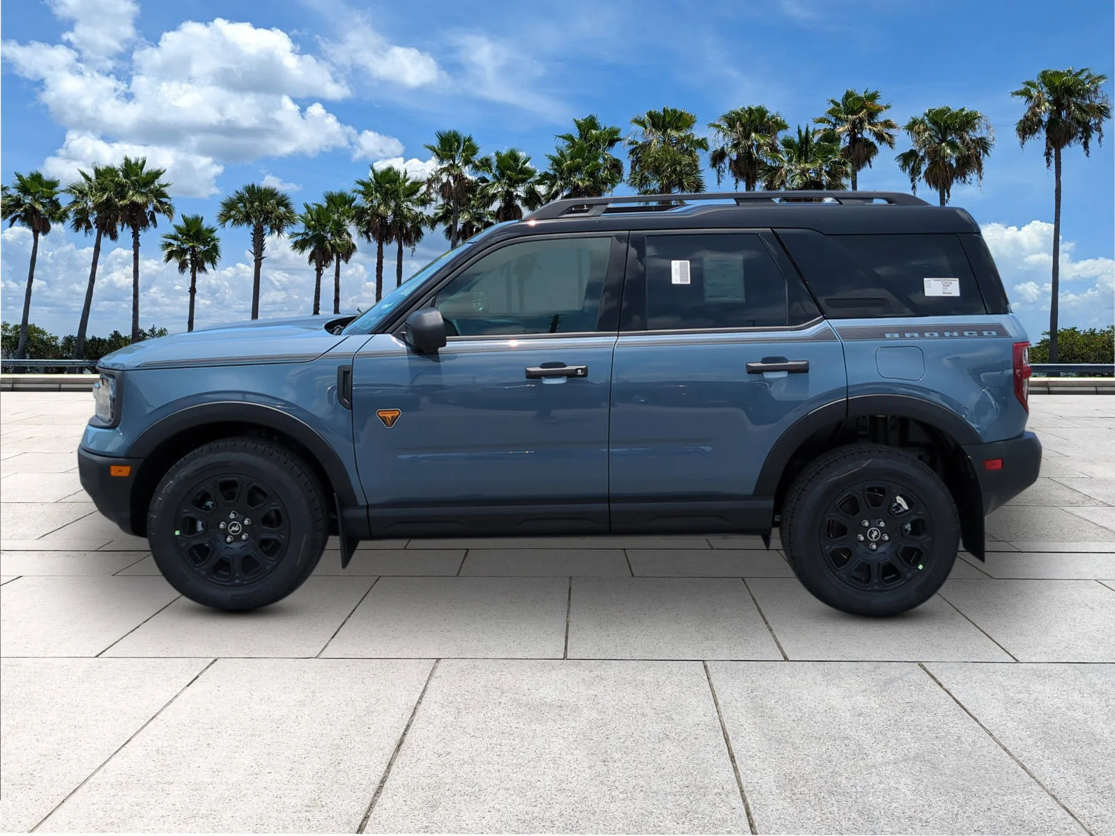 New 2026 Azure Gray Metallic Tri-Coat Ford Badlands® image 4