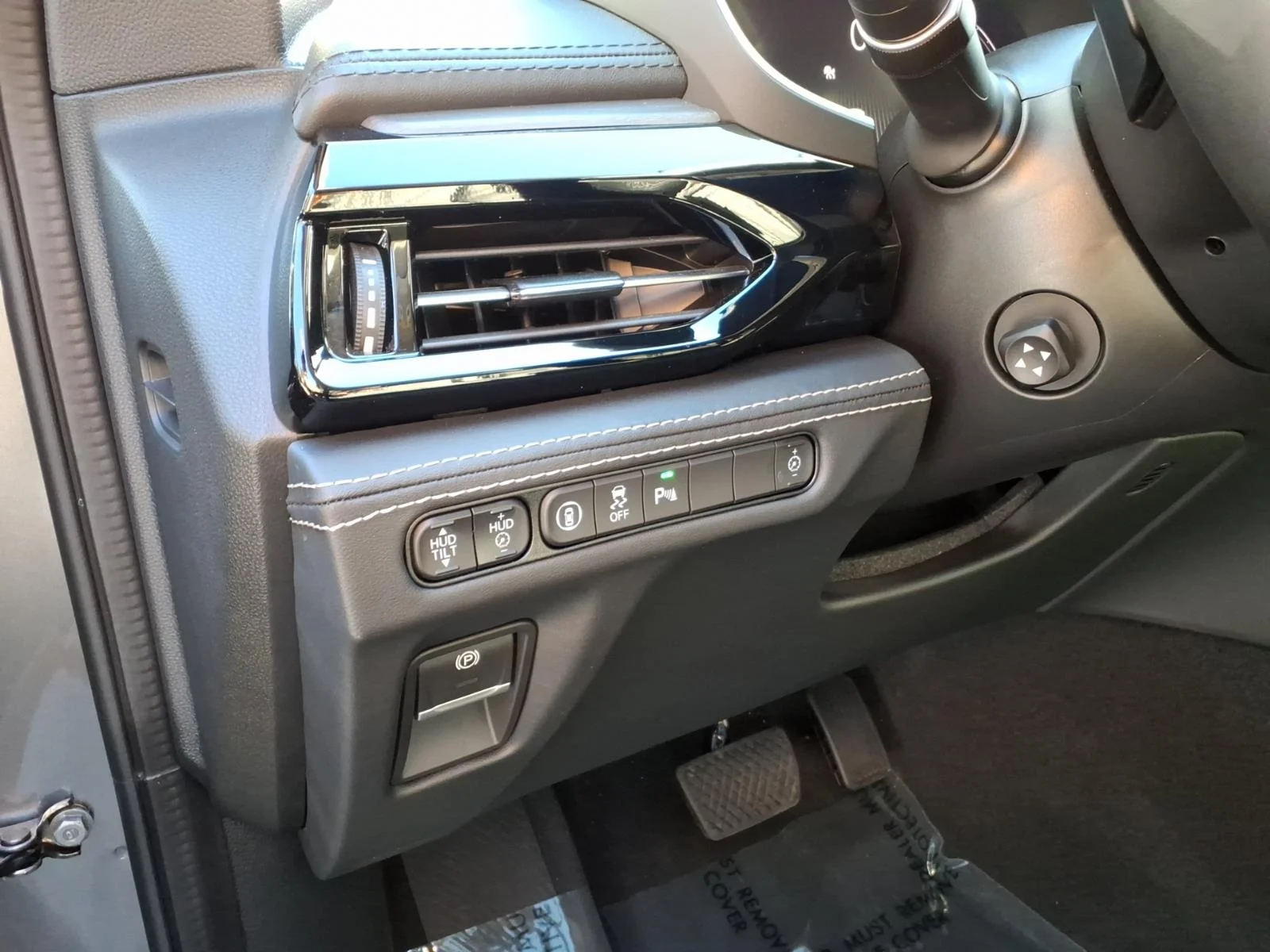 Certified Used 2026 Liquid Carbon Metallic Acura SH-AWD with Advance Package image 25