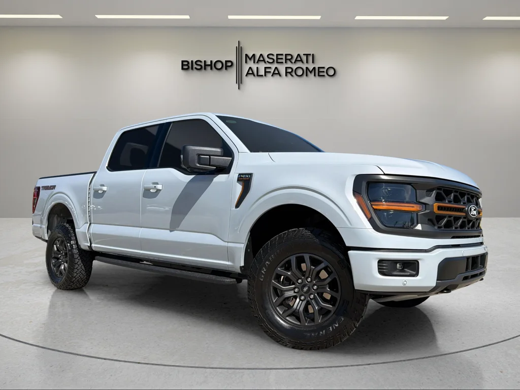 Used 2025 White Ford Tremor image 1