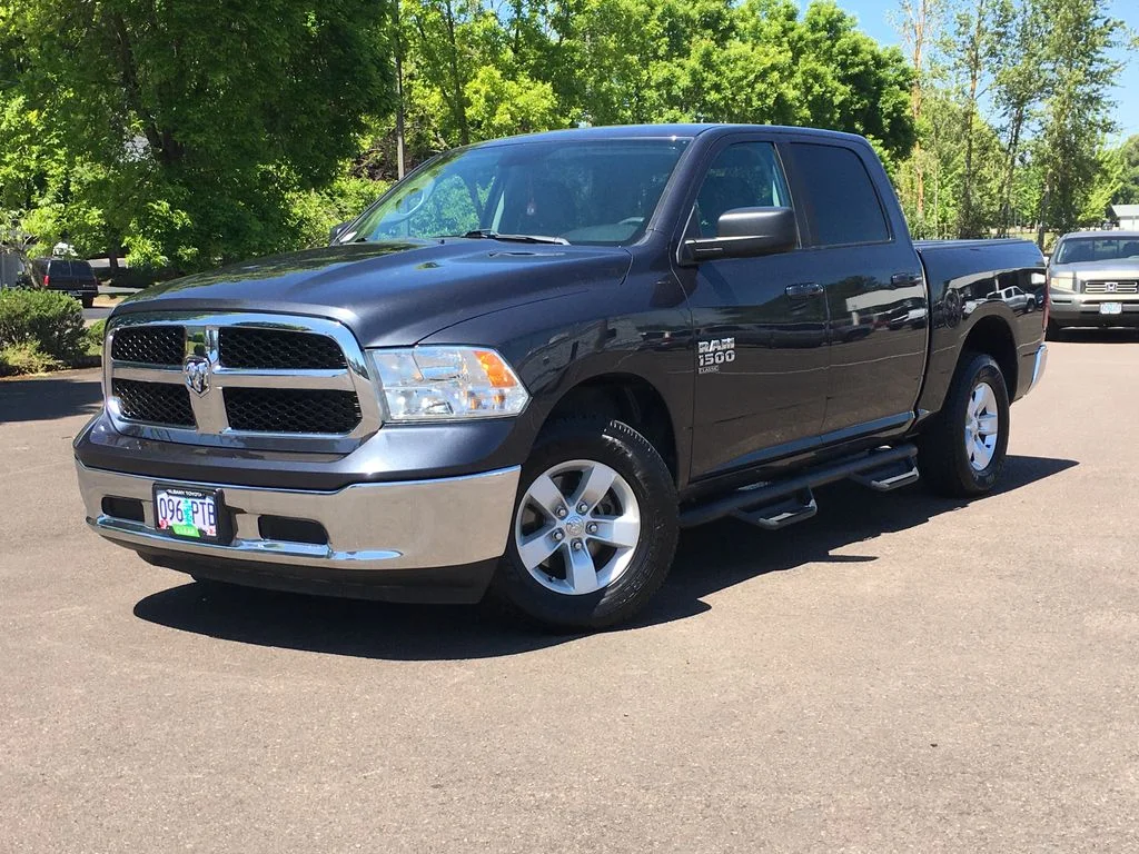 2021 RAM 1500 Classic SLT 4x4 Crew Cab 5'7's photo