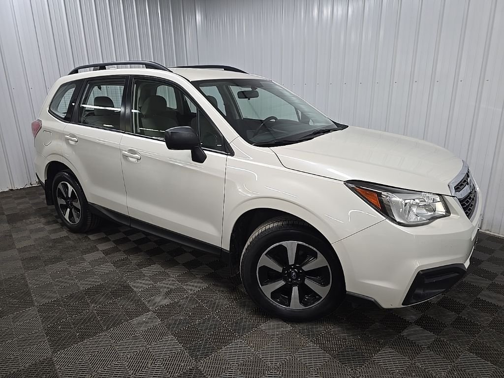 Used 2018 White Subaru 2.5i image 7