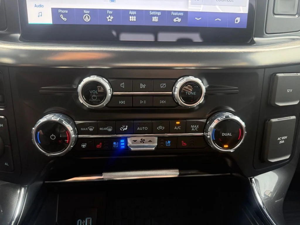 Used 2023 Black Ford Lariat image 34