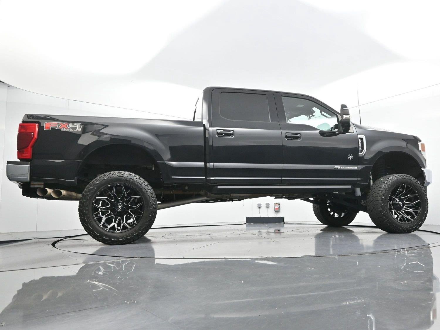 Used 2022 Agate Black Ford Lariat image 59