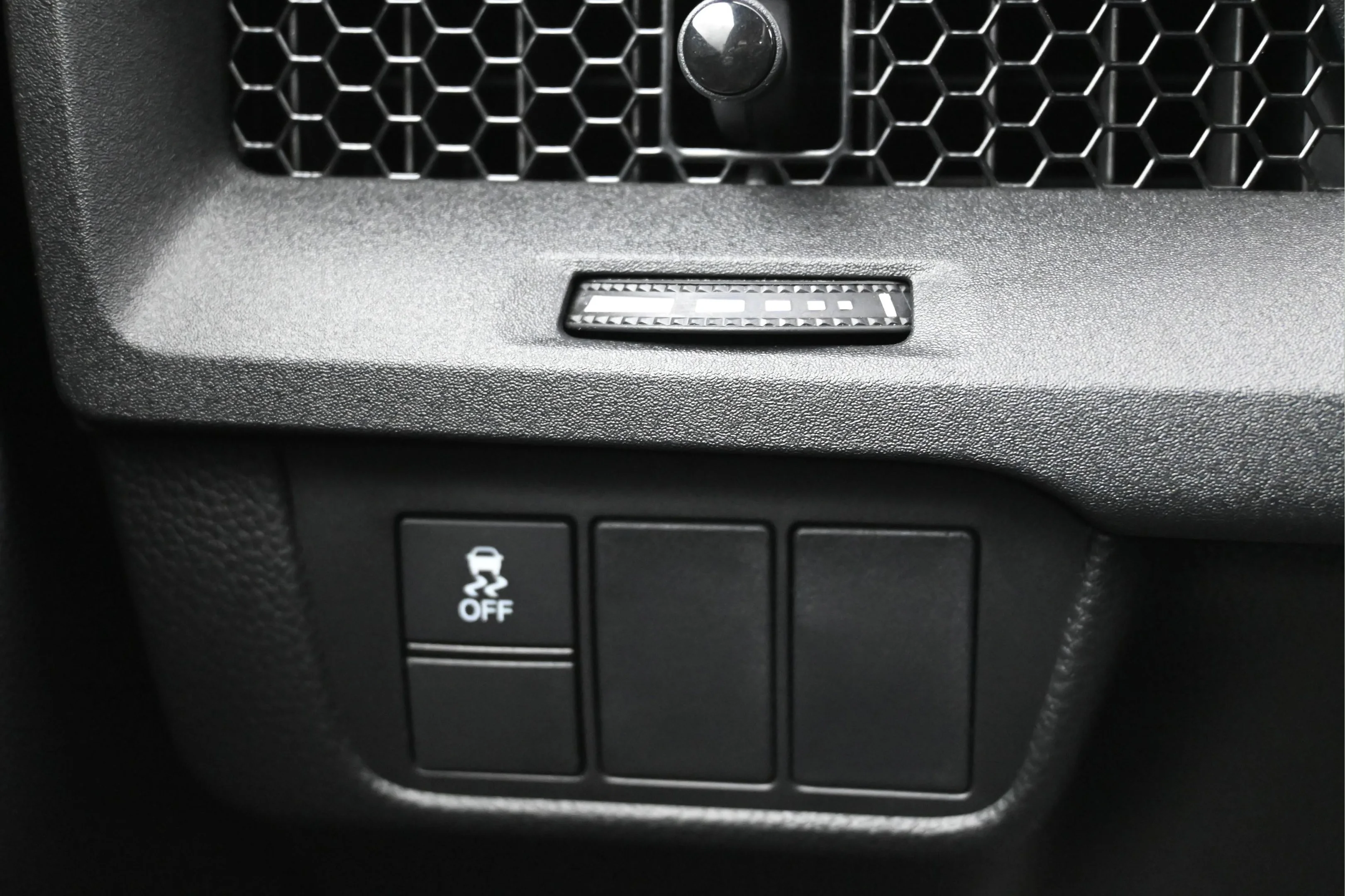 Used 2024  Honda Sport image 9