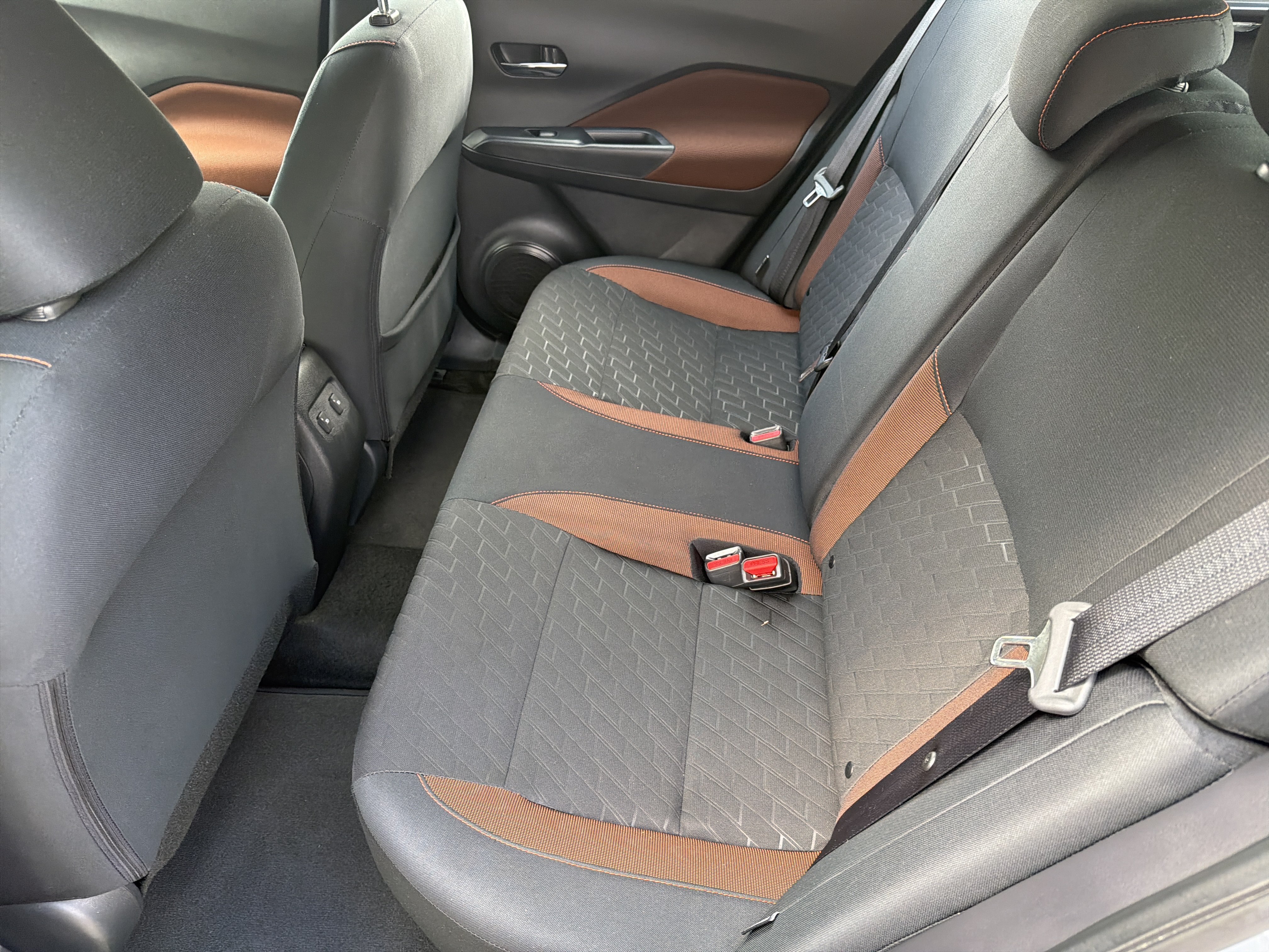 Used 2024 Boulder Gray Pearl Nissan SR image 21
