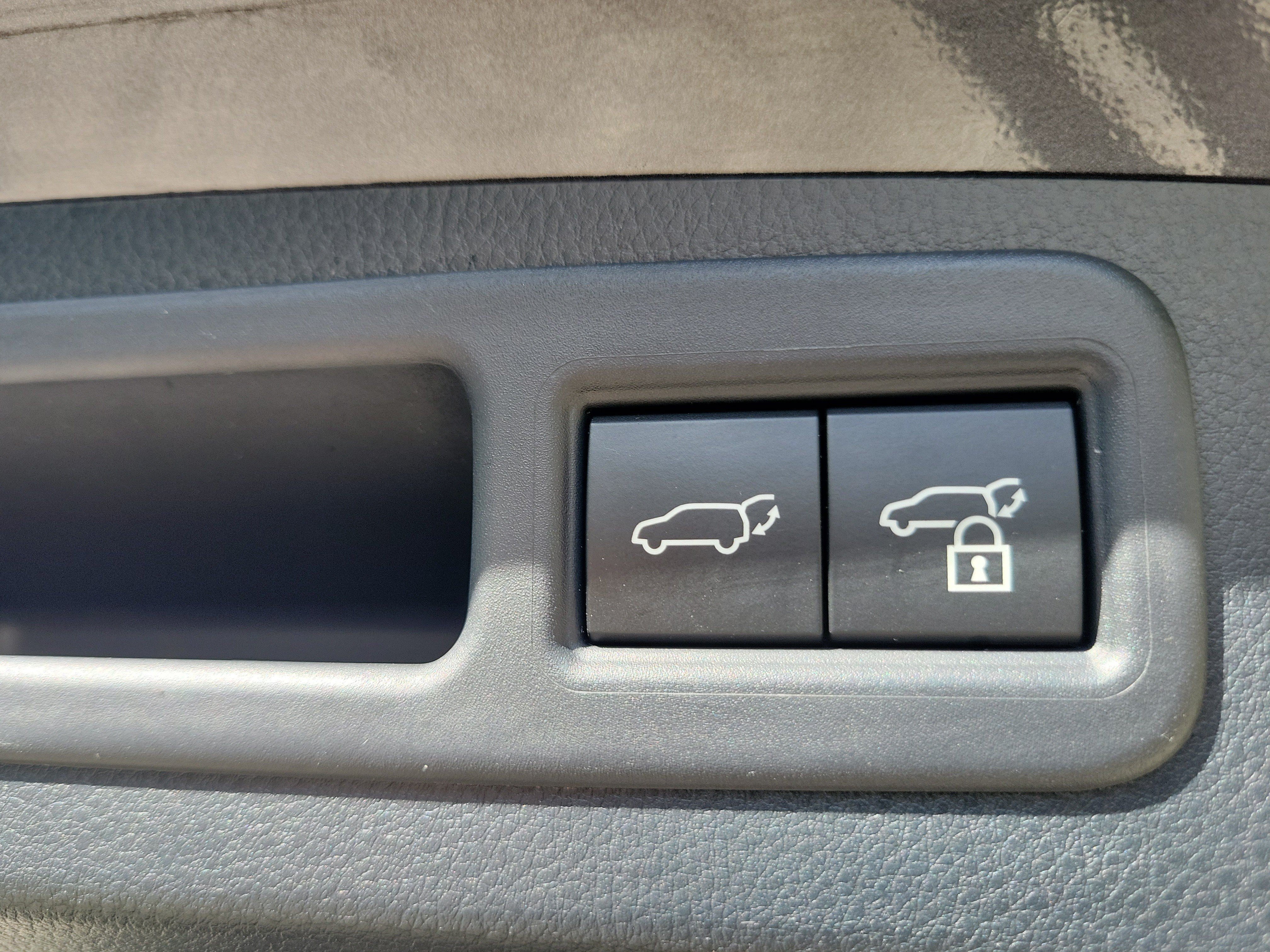 Used 2024 Gray Lexus RX 350 F SPORT Handling image 11