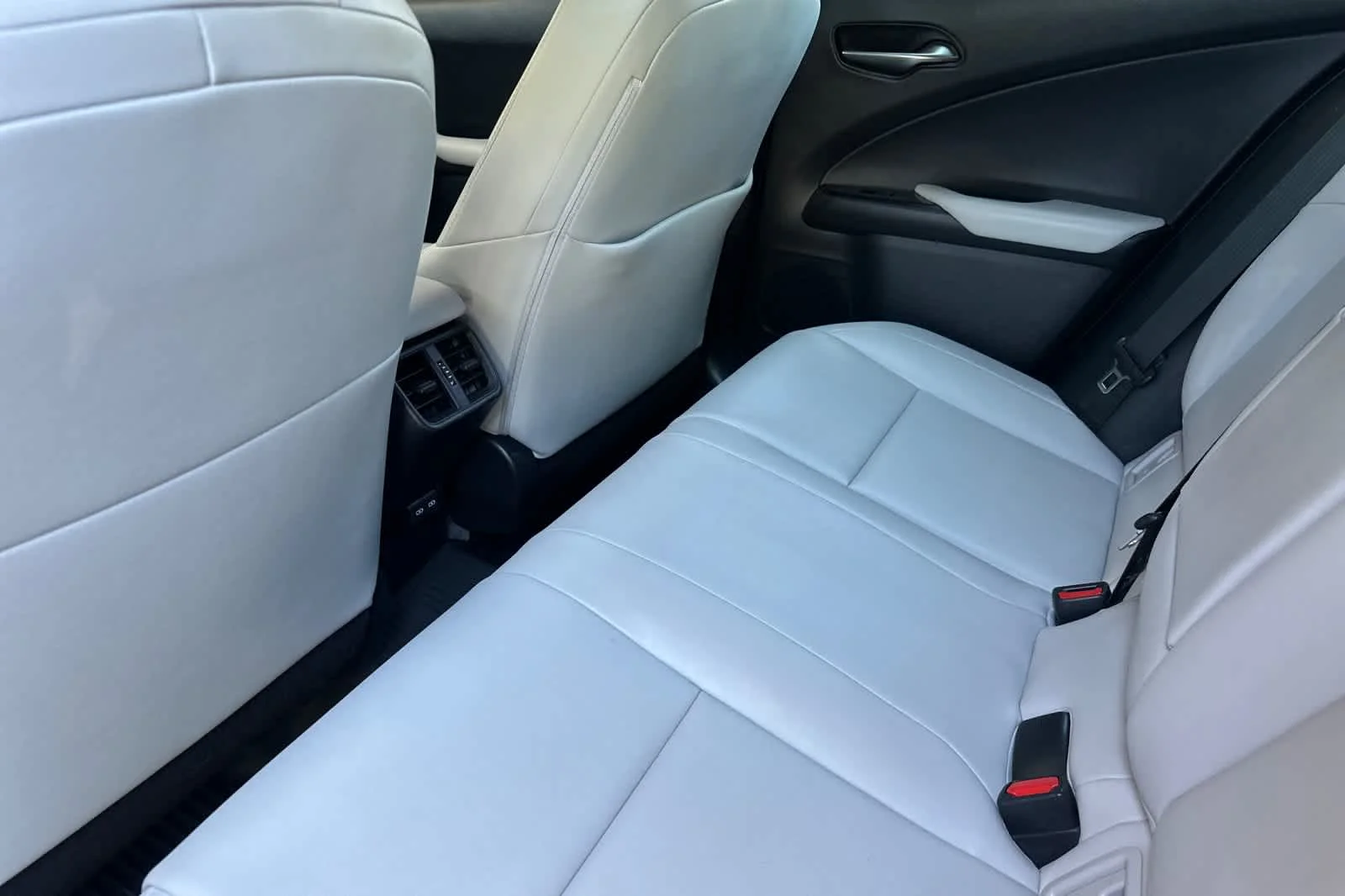 Certified Used 2023 CAVIAR Lexus Premium image 4