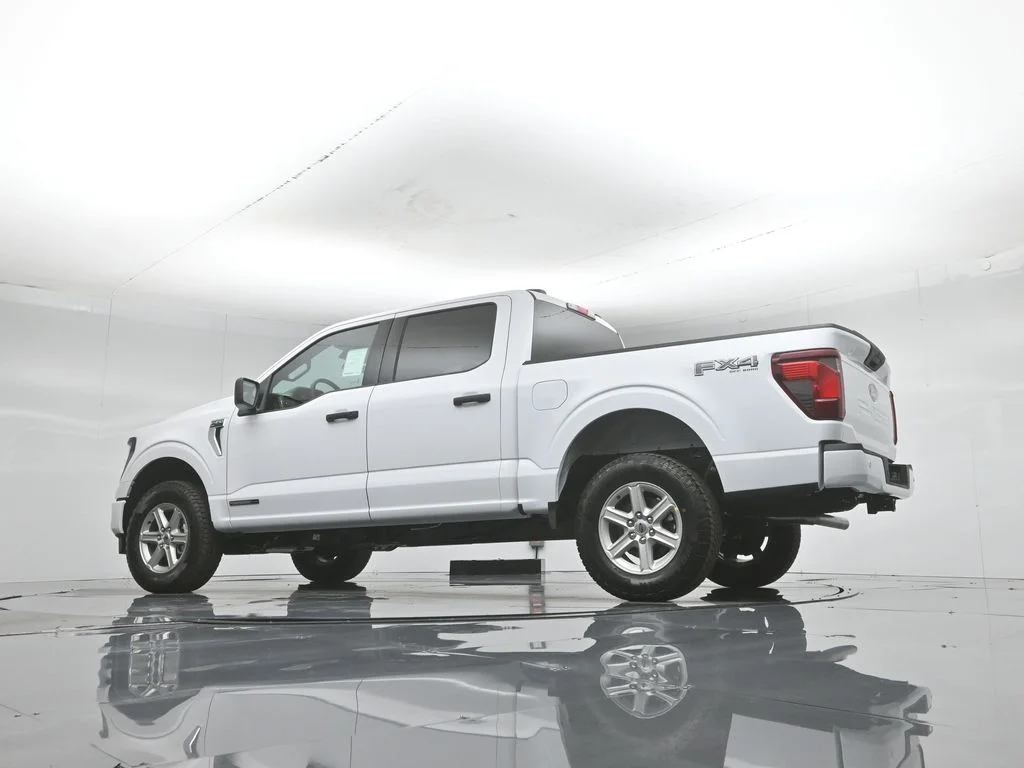 New 2026 Oxford White Ford XLT image 49