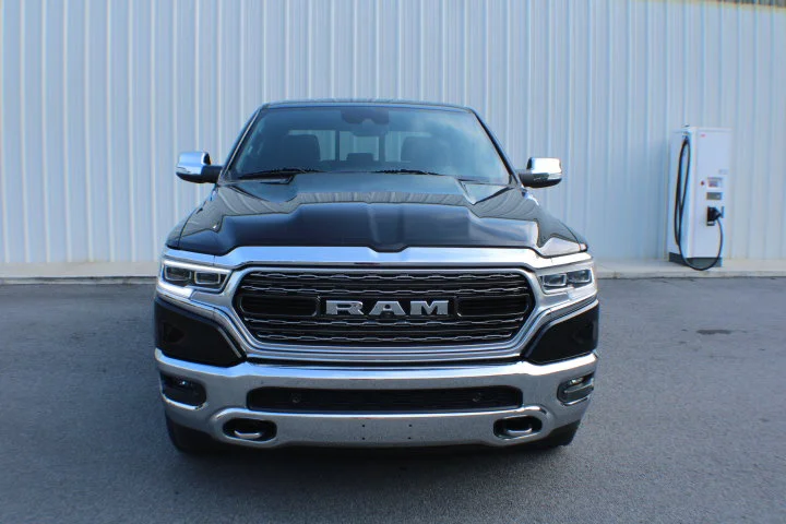 Used 2021 Diamond Black Crystal Pearlcoat Ram Limited image 18