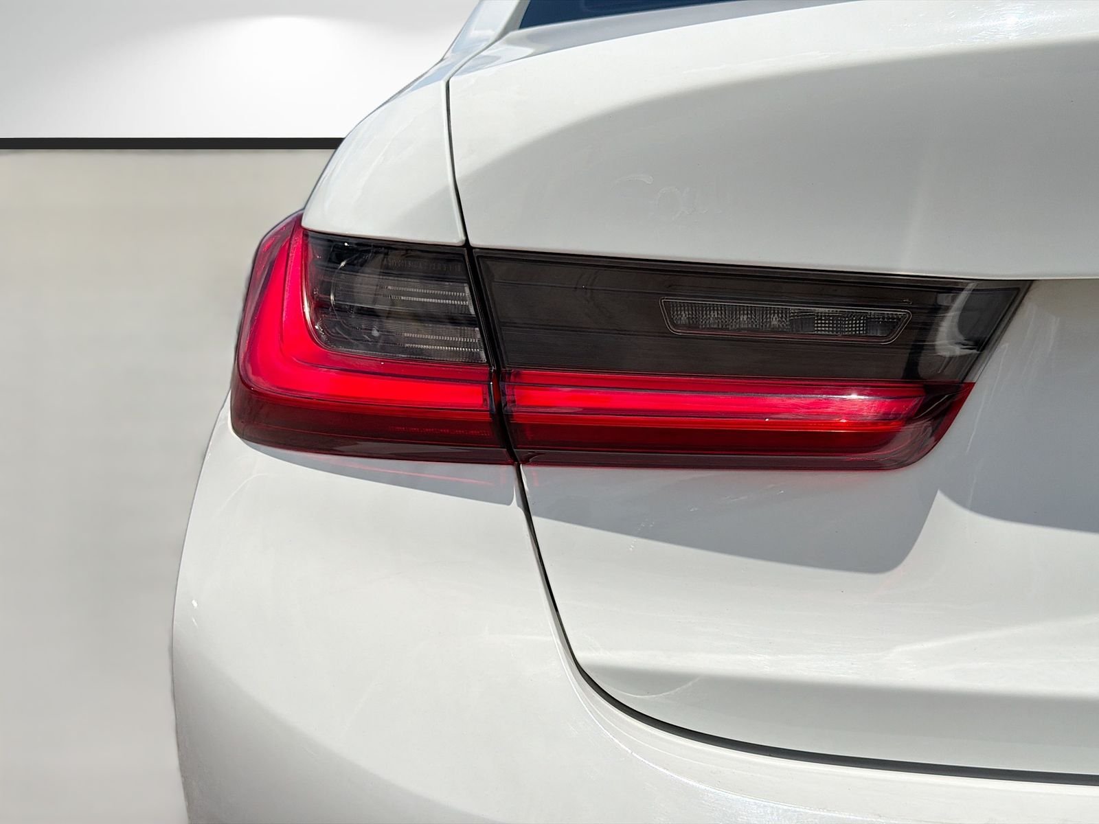 Used 2019 White BMW 330i image 10
