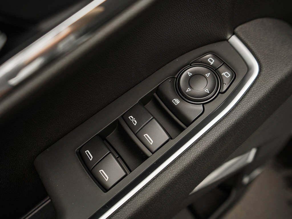 2025 Chevrolet Silverado 1500 LT - Photo 14