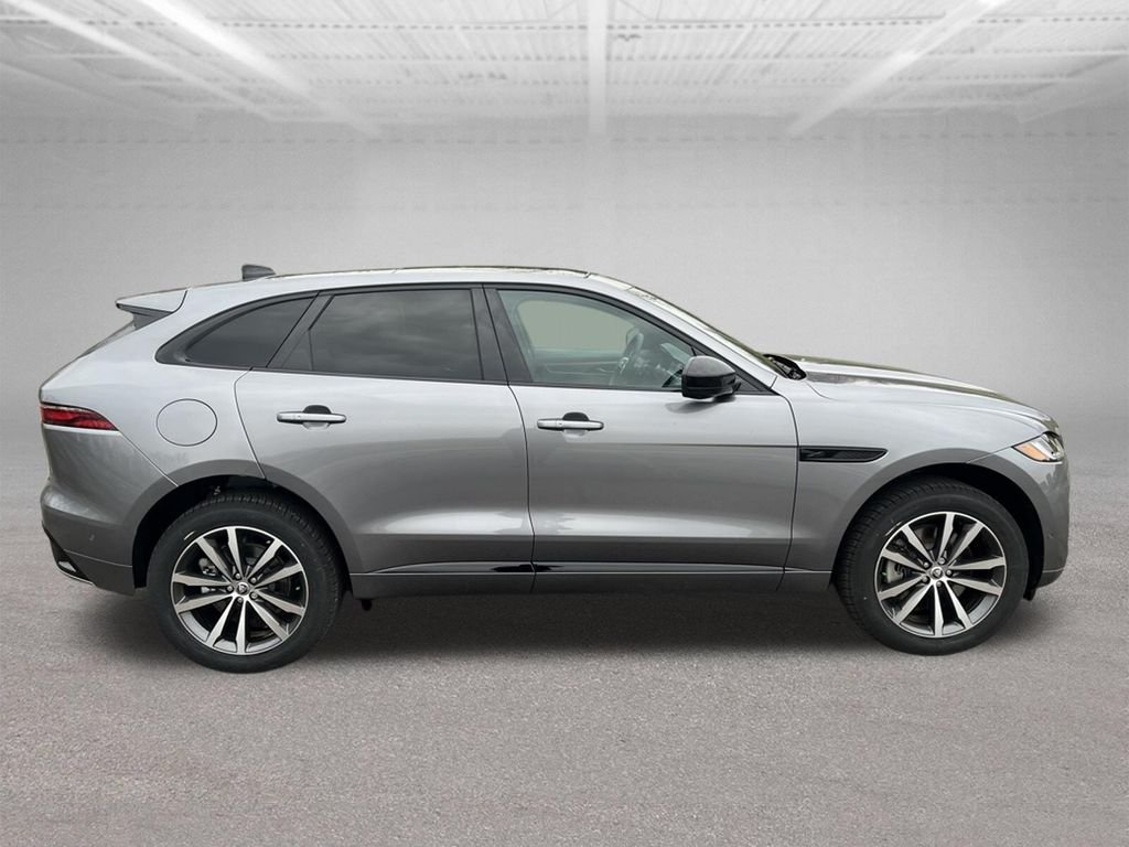 New 2026 Eiger Grey Jaguar P250 R-Dynamic S image 6