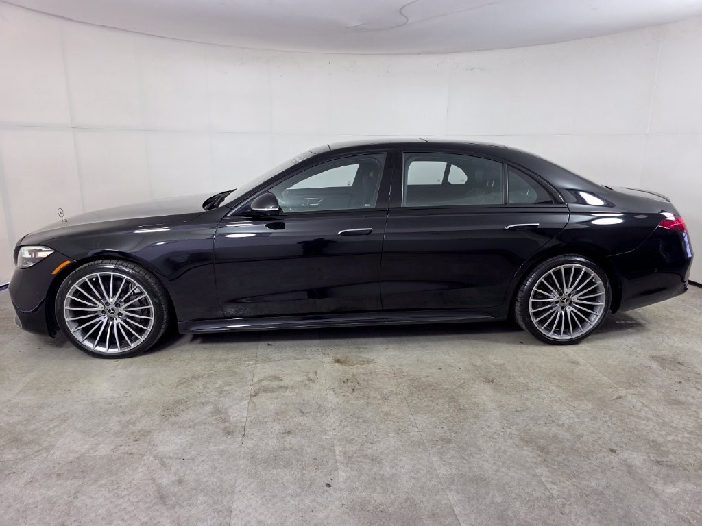 Certified Used 2022 Black Mercedes-Benz S 580 image 7