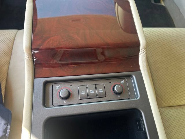 Used 2010 Deep Sea Mica Lexus L image 21