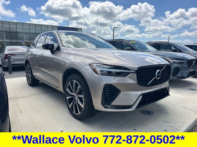 2024 Volvo XC60 B5 Plus Dark Theme