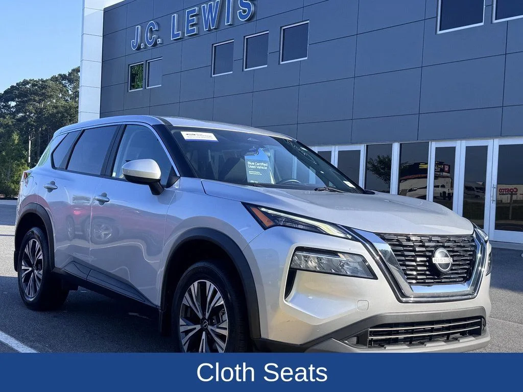 Certified Used 2023 Brilliant Silver Metallic Nissan SV image 2