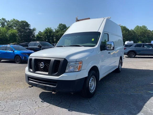 Used 2014 White Nissan S image 4