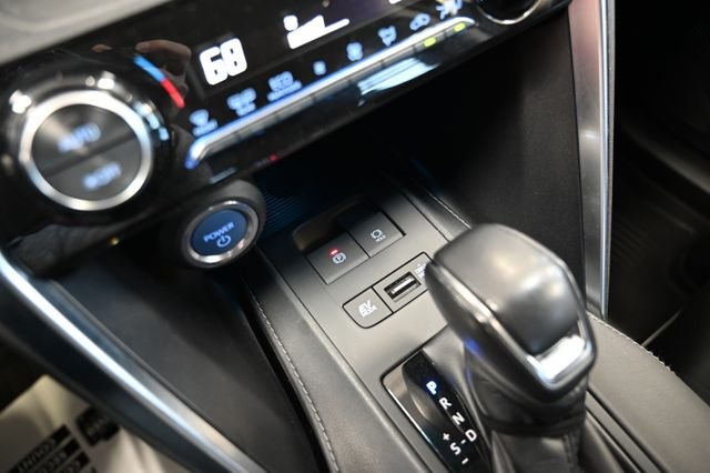 2022 Toyota Venza LE - Photo 19