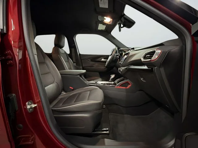 Used 2023 Red Chevrolet RS image 15