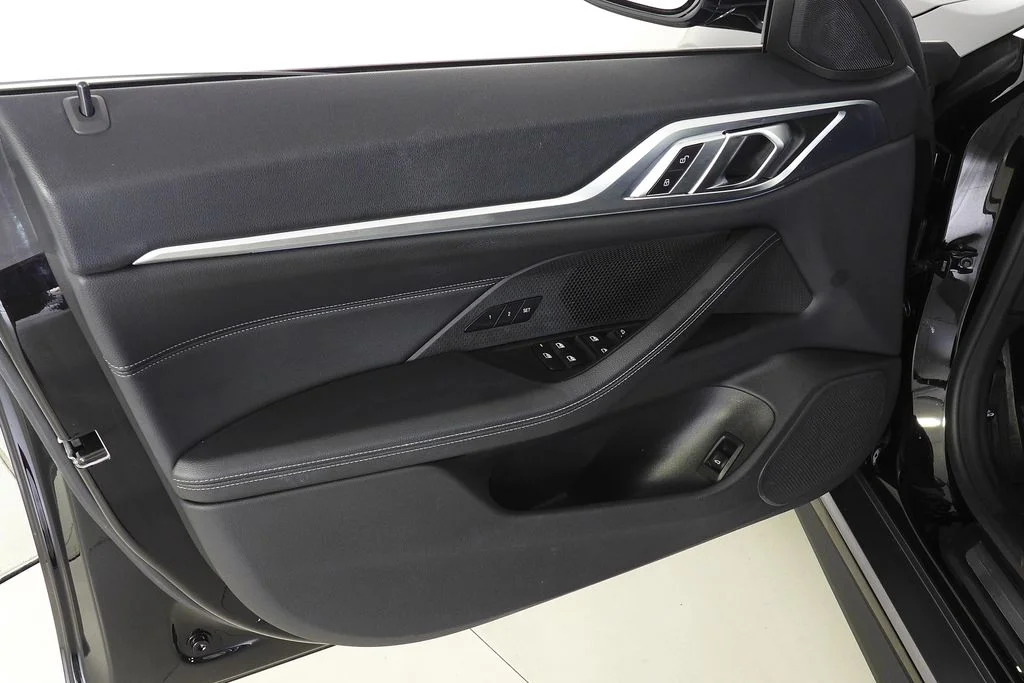 Used 2023 Black BMW eDrive35 image 11